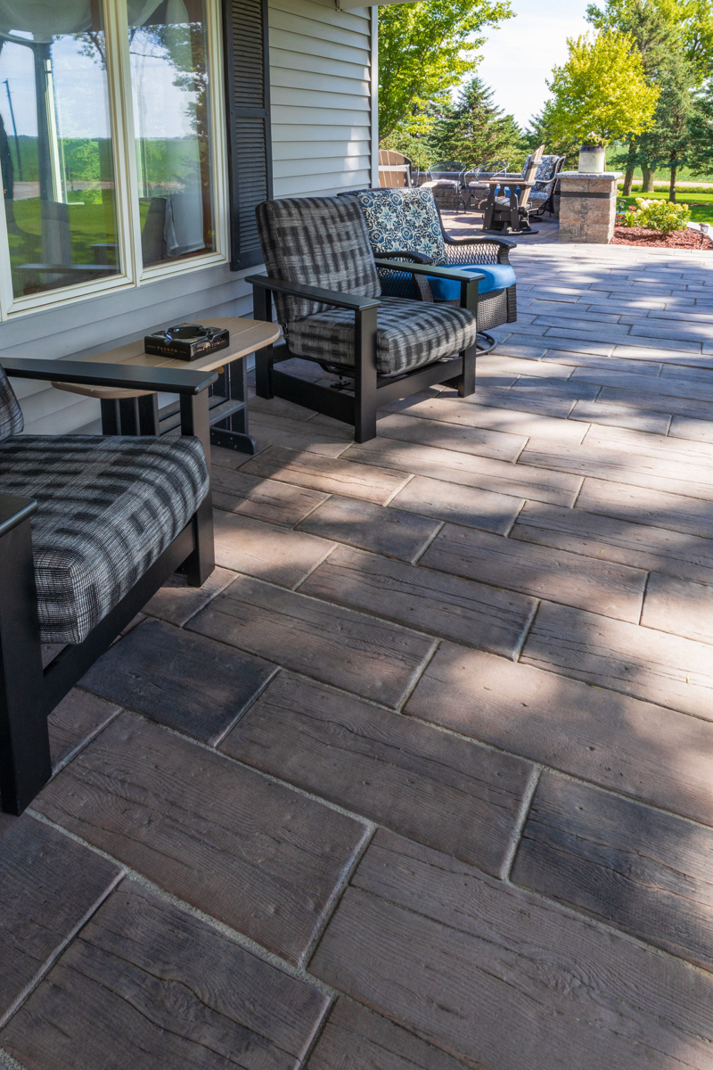 Rochester Concrete Products® Barn Plank Tile