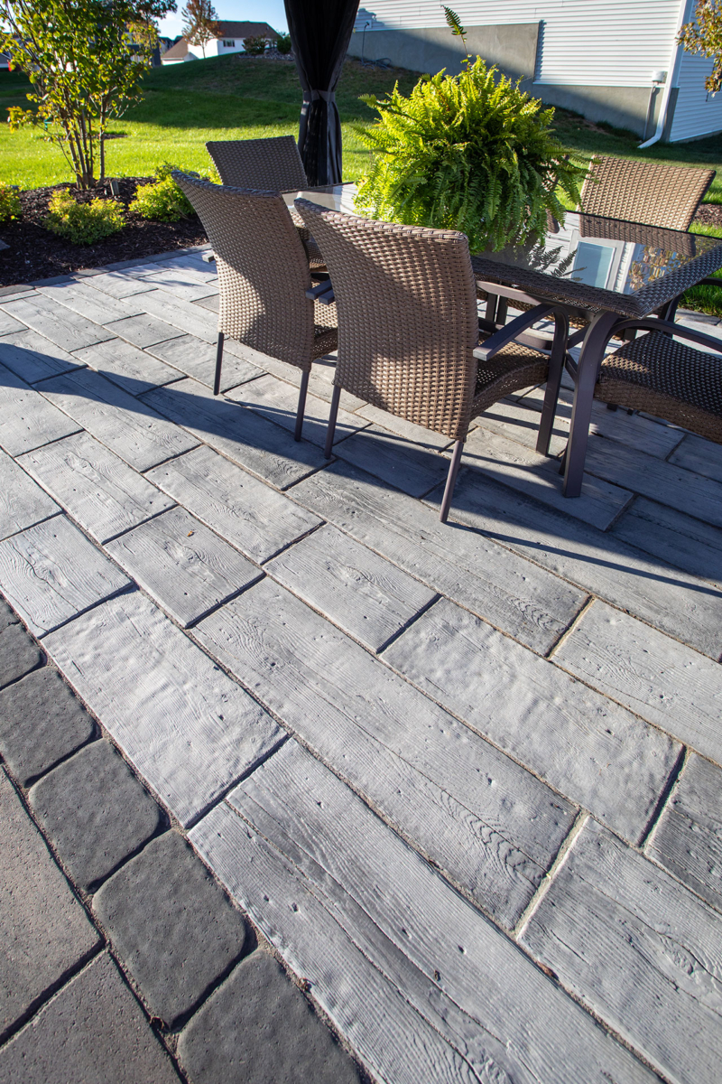 Rochester Concrete Products® Barn Plank Tile