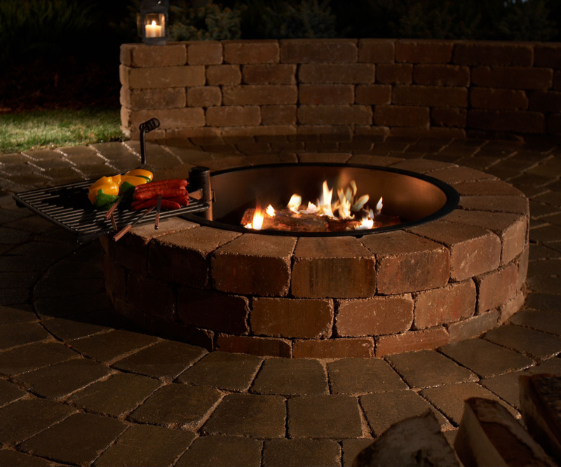 Grande Fire Pit from Rockwood Retaining Walls®